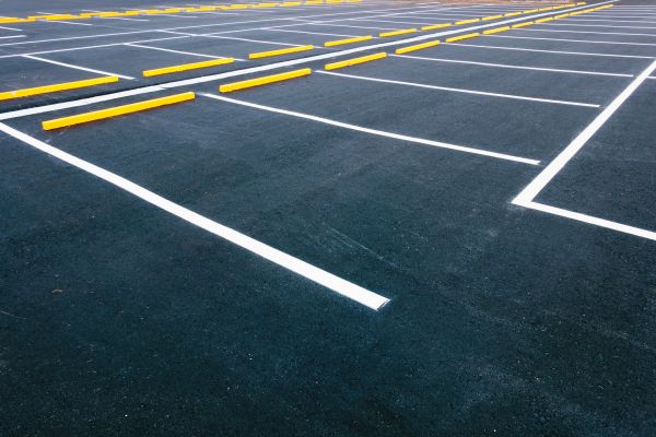 Asphalt Parking Lot Sealing in Brentwood