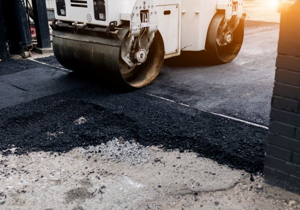 Blacktop Resealing in Brentwood